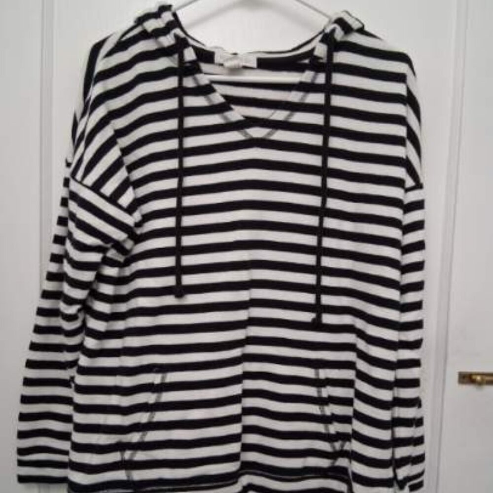 Women's Forever 21 Hooded Sweatshirt